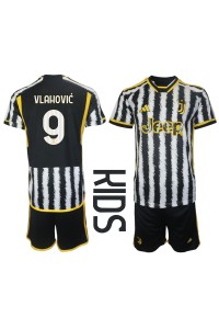 Juventus Dusan Vlahovic #9 Babyklær Hjemme Fotballdrakt til barn 2023-24 Korte ermer (+ Korte bukser)